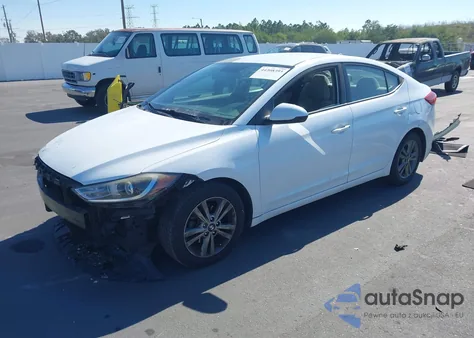 2017 Hyundai Elantra Se z USA, uszkodzony, nr VIN 5NPD84LF9HH009330